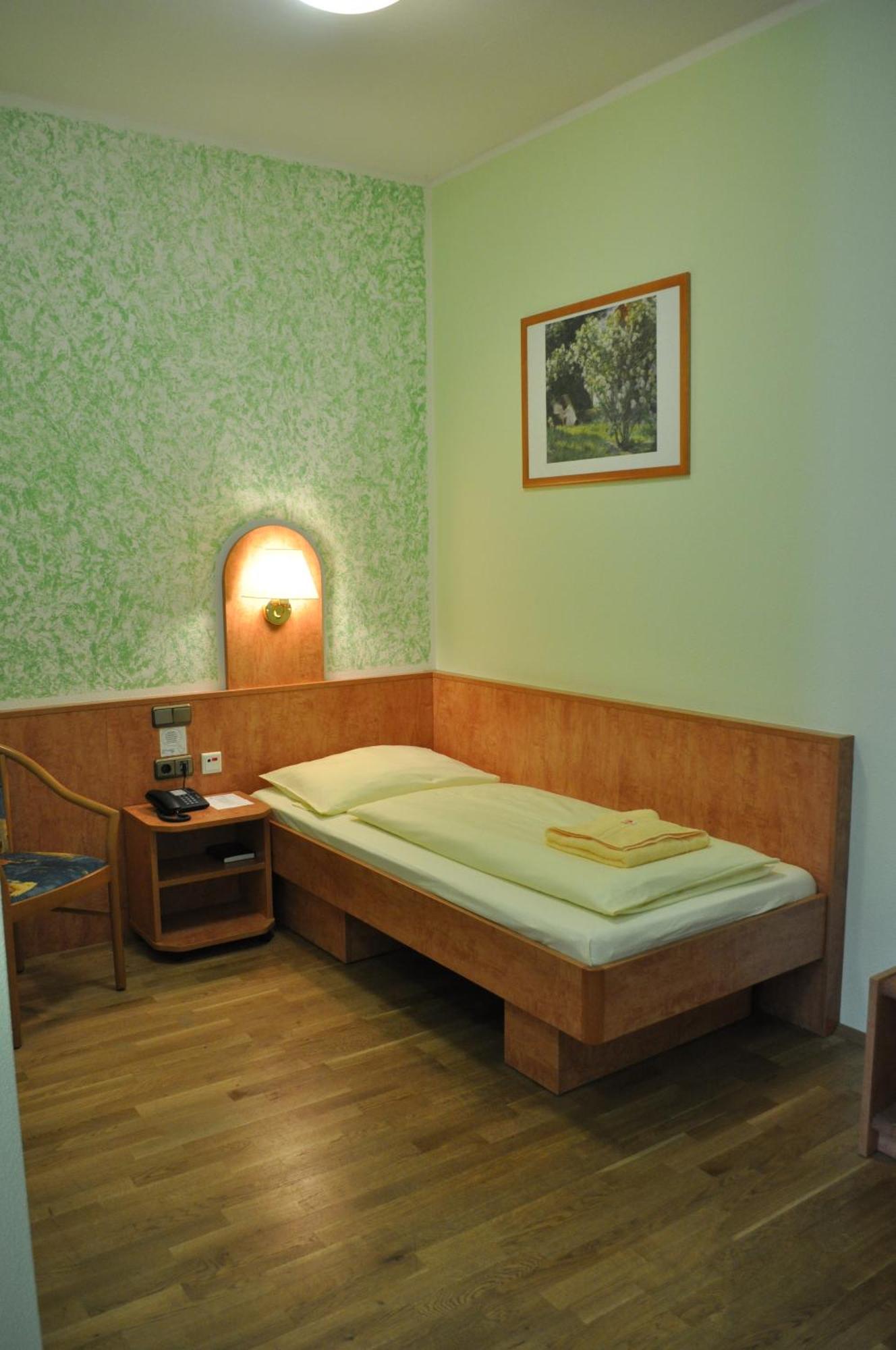 Schlosshotel Am Hainich Behringen  Quarto foto