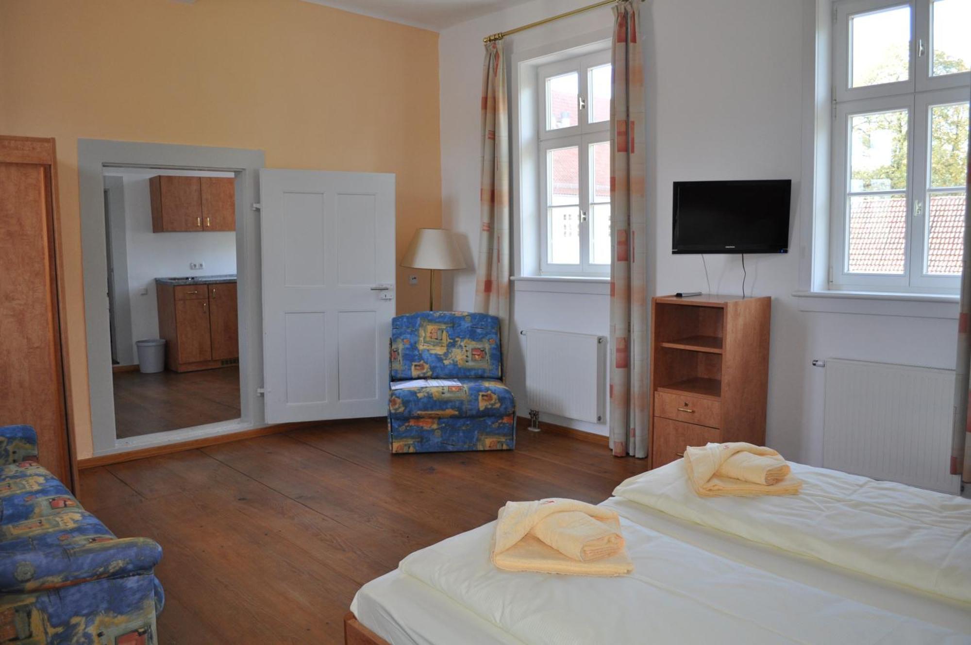 Schlosshotel Am Hainich Behringen  Quarto foto